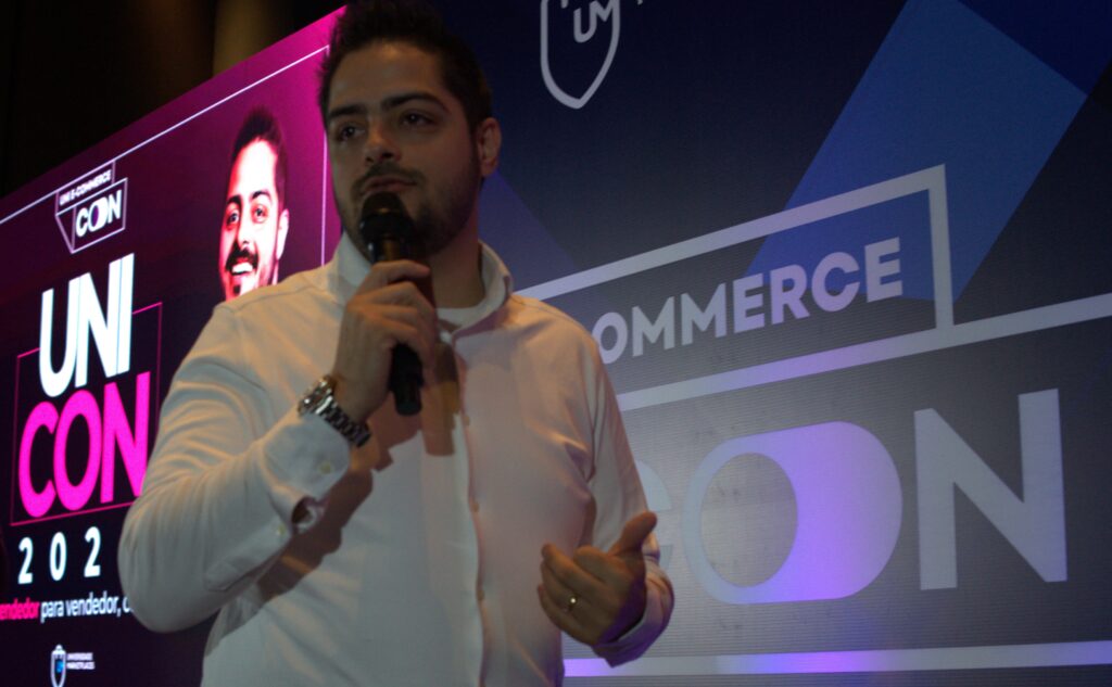 Alexandre Nogueira, palestrando no evento